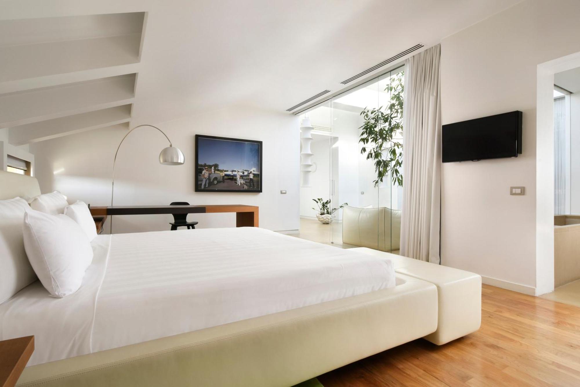 Palazzo Montemartini Rome, A Radisson Collection Hotel Eksteriør bilde A room at the hotel